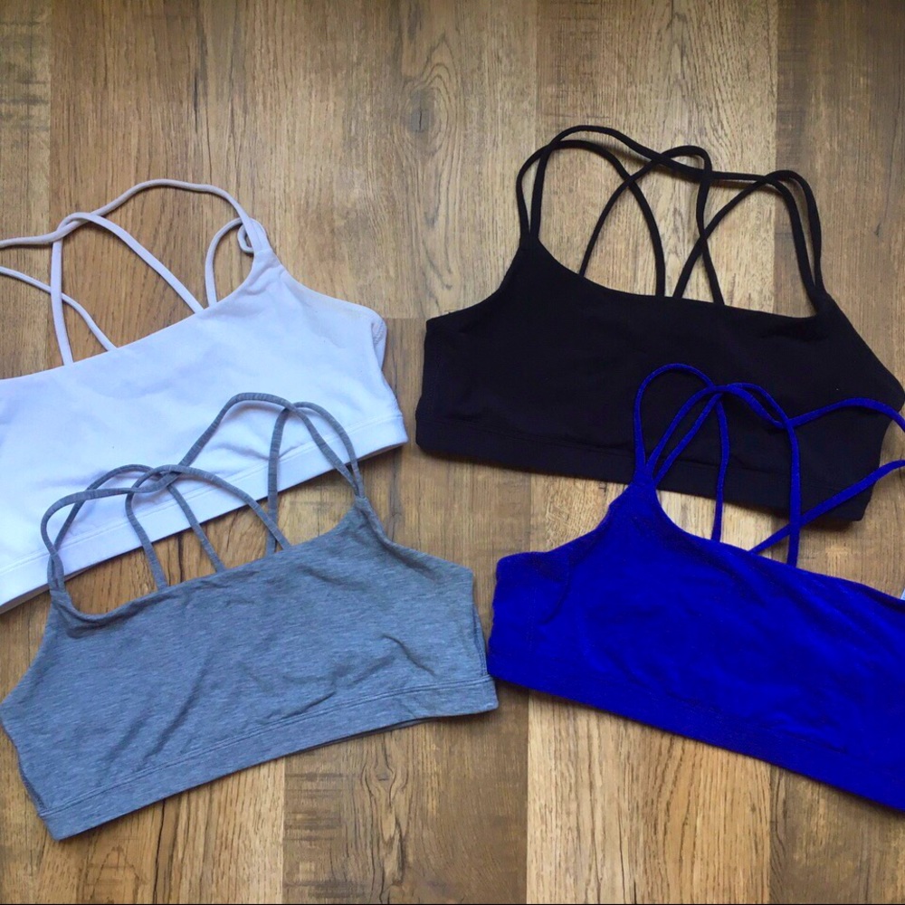 GapFit Breathe Low Support Strappy Sports Bra